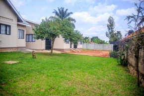 Crystal Guest House - Kyanja